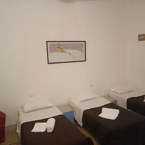 Hostel Emanuela, Rzym